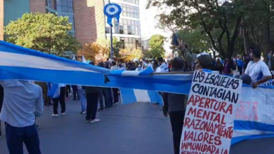 Photo of Manifestación en el centro: “Venimos a pedir que se liberen las provincias”