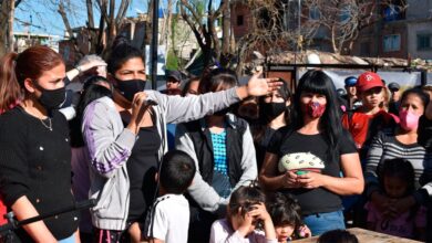 Photo of Mujeres desalojadas en el Barrio 31 denuncian amenazas del gobierno porteño