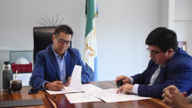 Photo of Firmaron un convenio con la UNNE para capacitar personal municipal