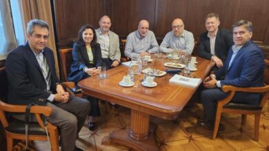 Photo of Leandro Zdero se reunió con asesores políticos en Buenos Aires