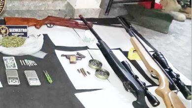 Photo of Encontraron armas  y drogas en el  barrio Lamadrid