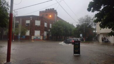 Photo of Fuerte lluvia en el Gran Resistencia: hay calles inundadas y se suspendió el transporte público
