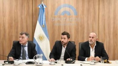Photo of El Gobierno llegó a un acuerdo por la reforma laboral y este jueves habrá dictamen de la Ley Bases