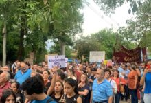 Photo of Comenzó la multitudinaria caravana y movilización por la universidad pública