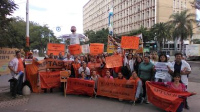 Photo of APTASCh rechazó la Ley Bases y advirtió sobre su “peligro hacia el pueblo trabajador”
