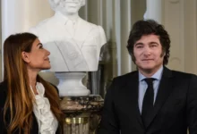 Photo of Milei inauguró el busto de Carlos Menem en Casa Rosada: «Es un acto de justicia»